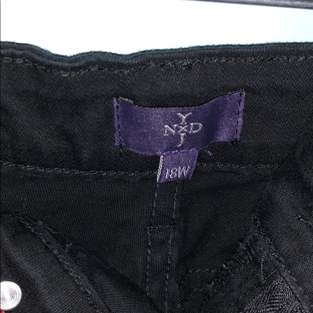NYDJ black jean capris - Picture 3 of 5